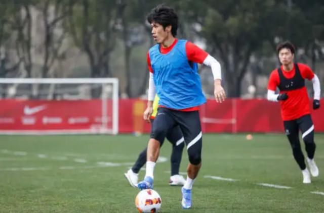 星空体育官网入口-开练数日为何还在拉体能？新海港扬帆正与时间赛跑